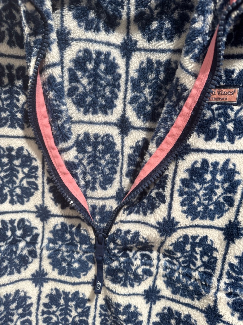 Vineyard Vines Navy & White Patterned Fleece Jacket - Picture 3 of 5
